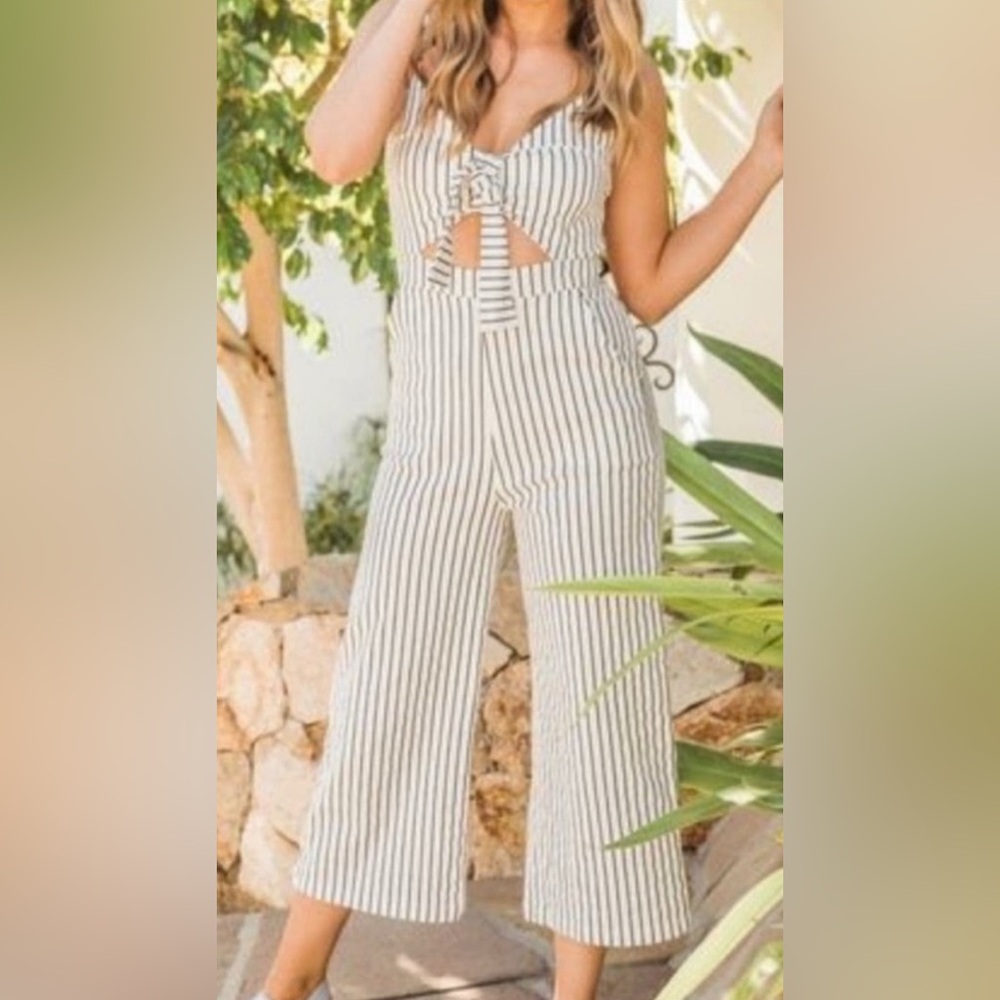 Main Strip Black and White Sleeveless Jumpsuit with V-Neck